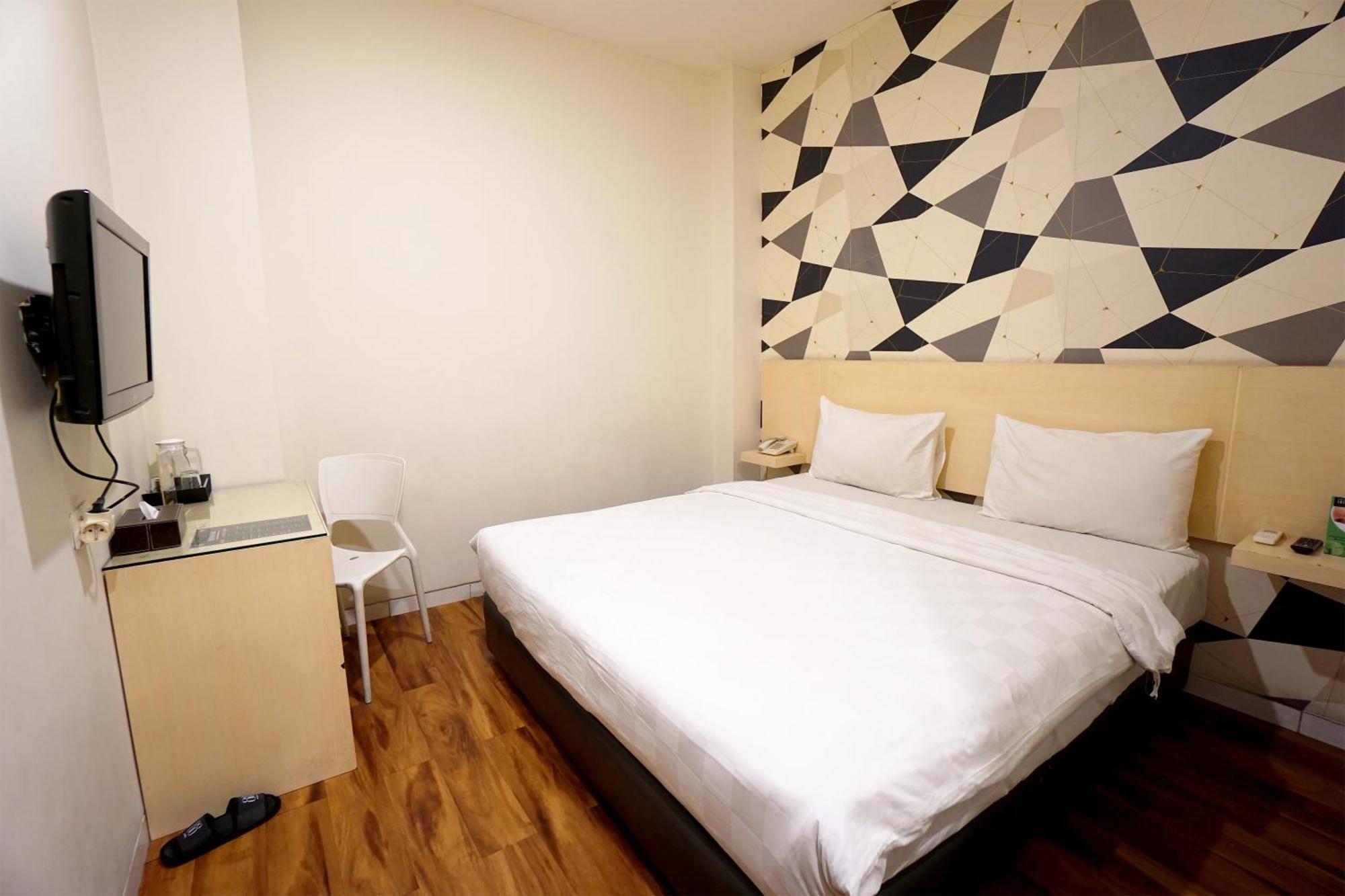 Hotel 88 Mangga Besar Raya 120 Jakarta By Wh Eksteriør billede