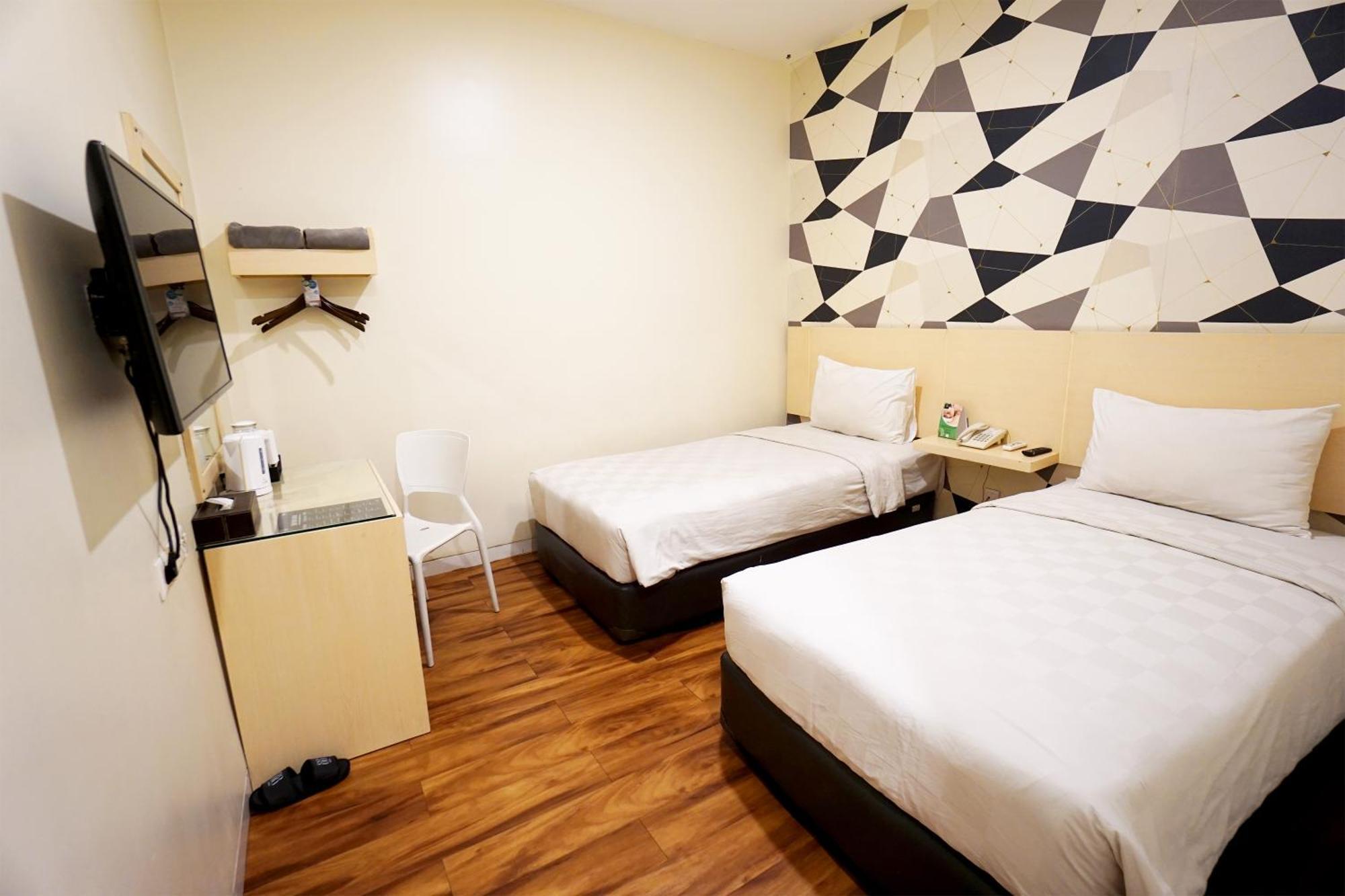 Hotel 88 Mangga Besar Raya 120 Jakarta By Wh Eksteriør billede