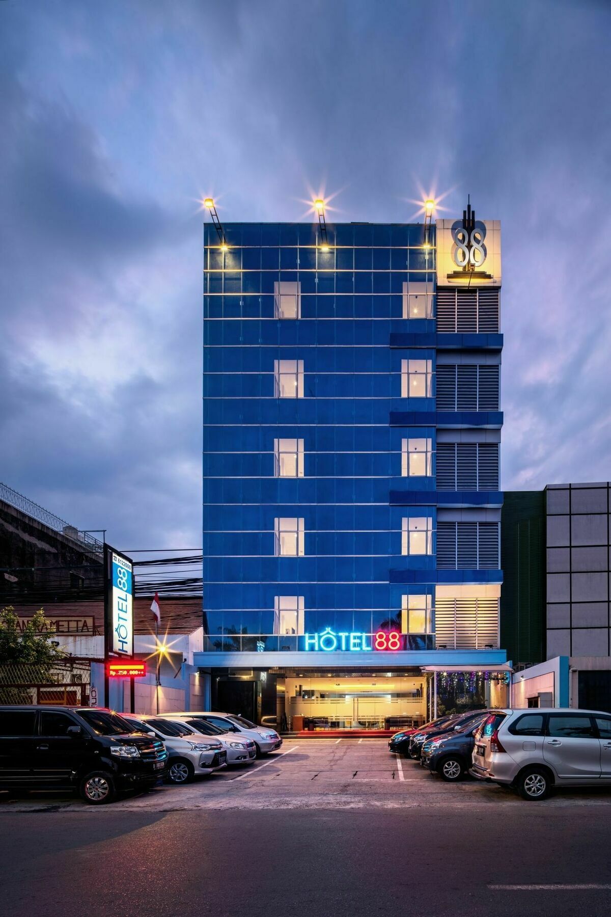 Hotel 88 Mangga Besar Raya 120 Jakarta By Wh Eksteriør billede