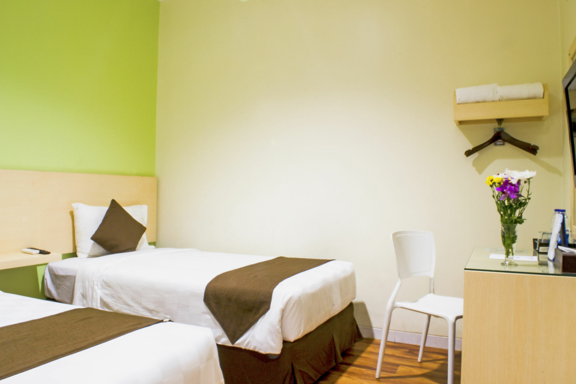 Hotel 88 Mangga Besar Raya 120 Jakarta By Wh Eksteriør billede